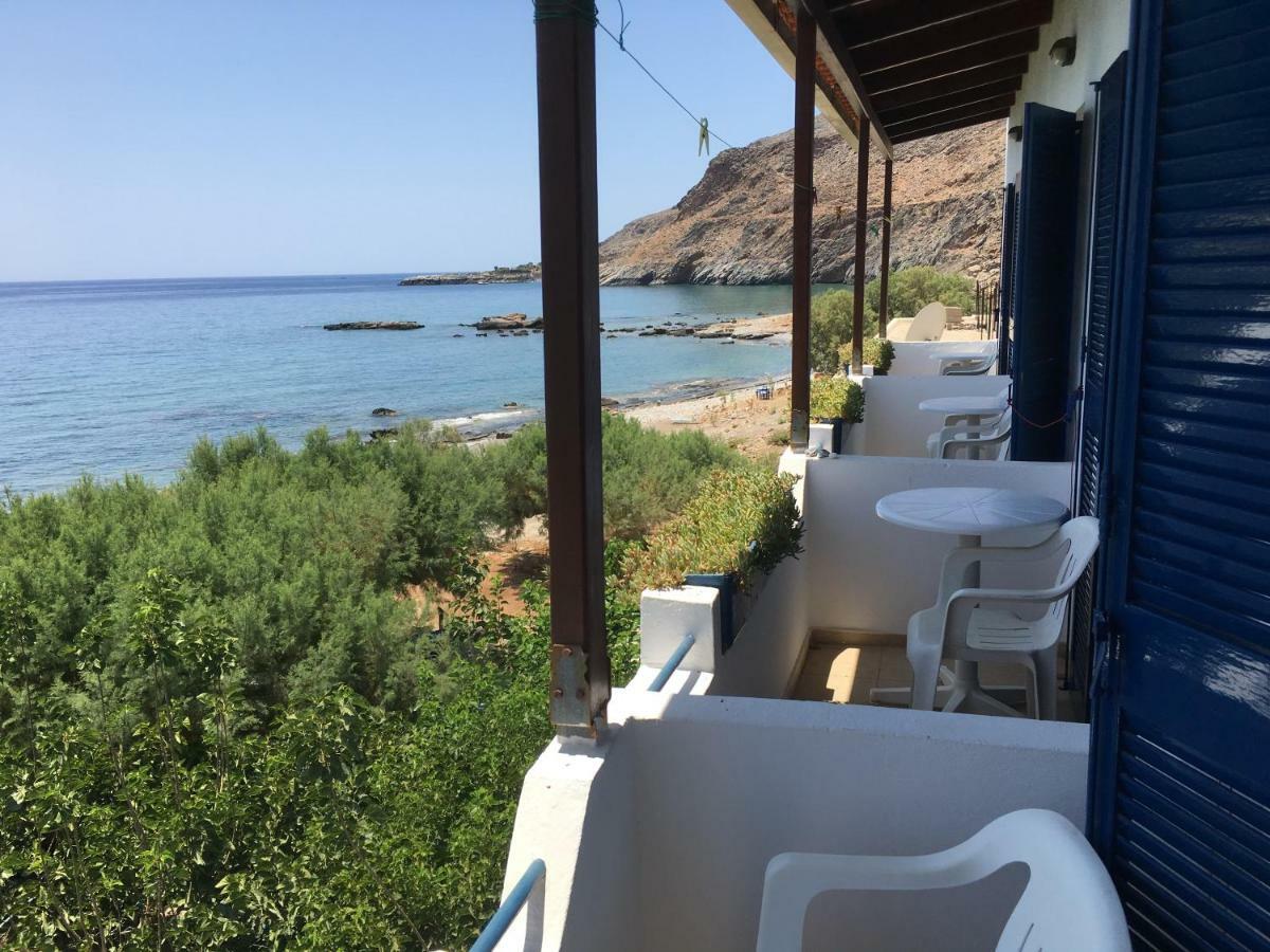 Taverna Akrogiali Loutro Exterior photo